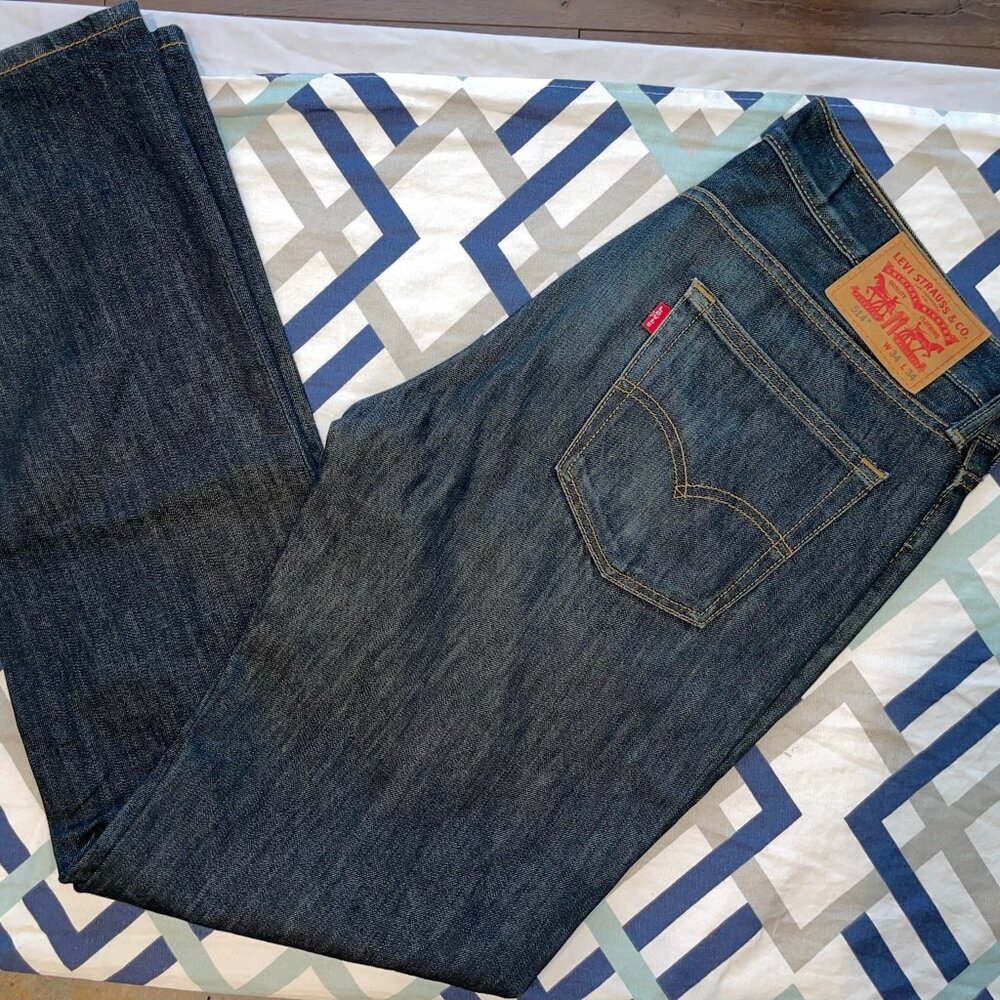 Levi’s 514 Straight Leg Dark Wash Men’s W34 x L34 Everyday Jeans